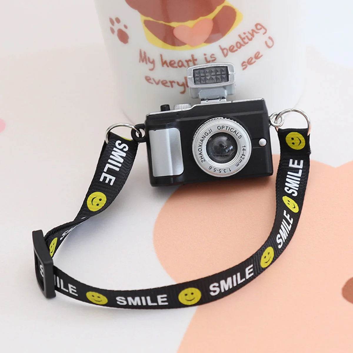 17cm Labubu Flash Camera Cotton Doll Accessory Decorative Camera Bag for Photography Enthusiasts And Collectors - LaBuBu