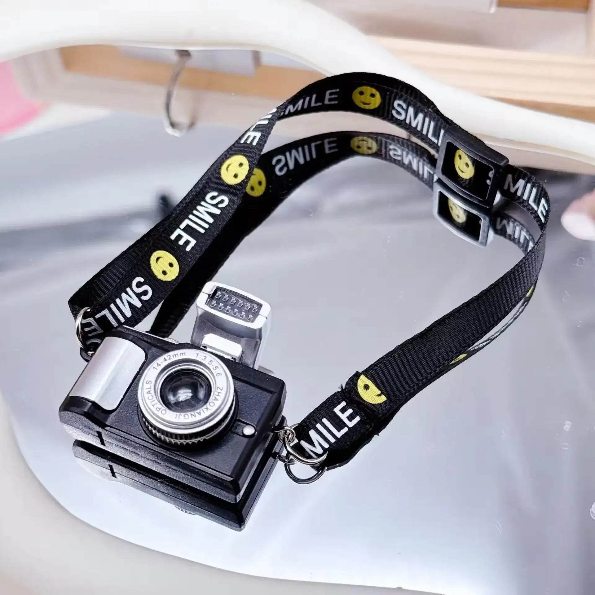 17cm Labubu Flash Camera Cotton Doll Accessory Decorative Camera Bag for Photography Enthusiasts And Collectors - LaBuBu