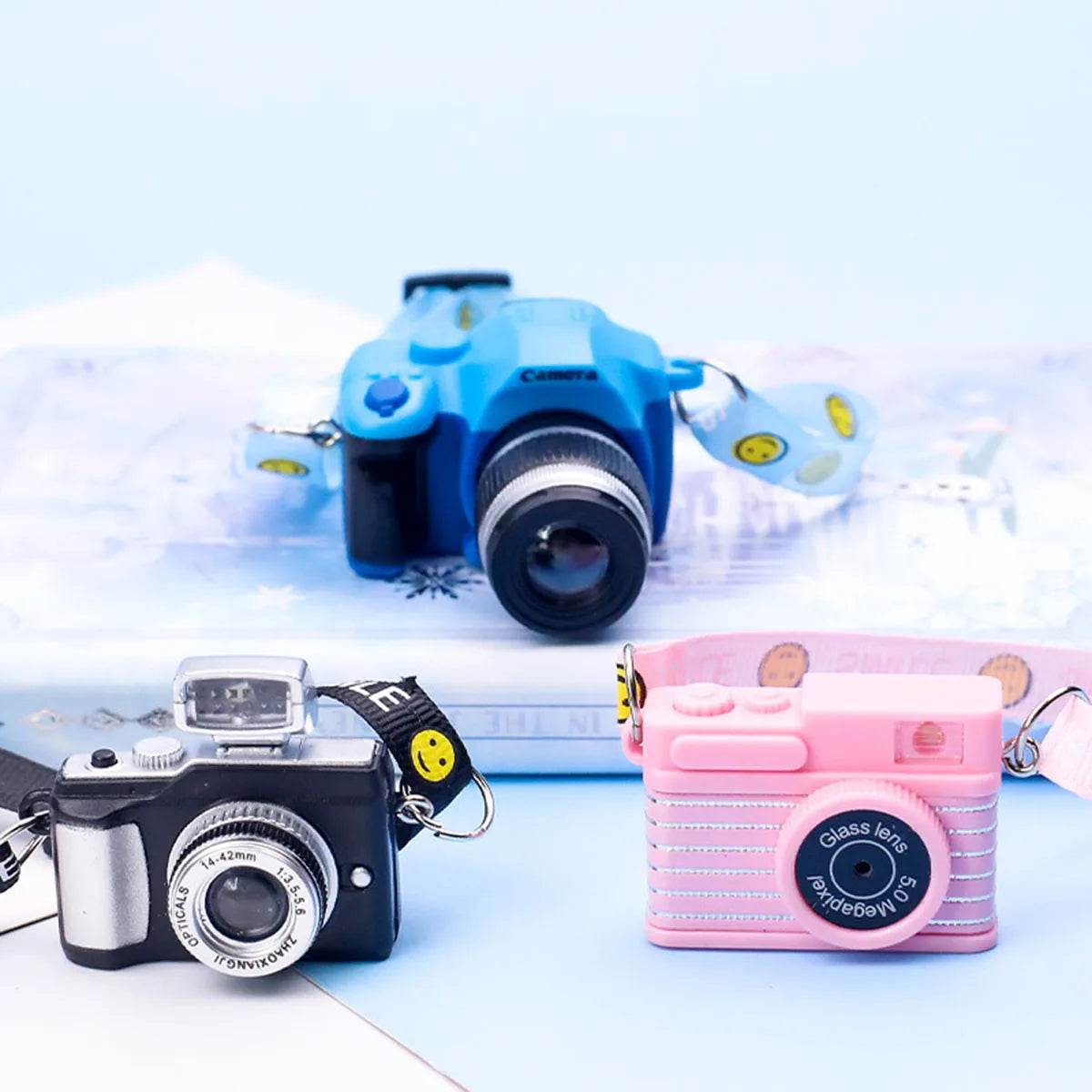 17cm Labubu Flash Camera Cotton Doll Accessory Decorative Camera Bag for Photography Enthusiasts And Collectors - LaBuBu