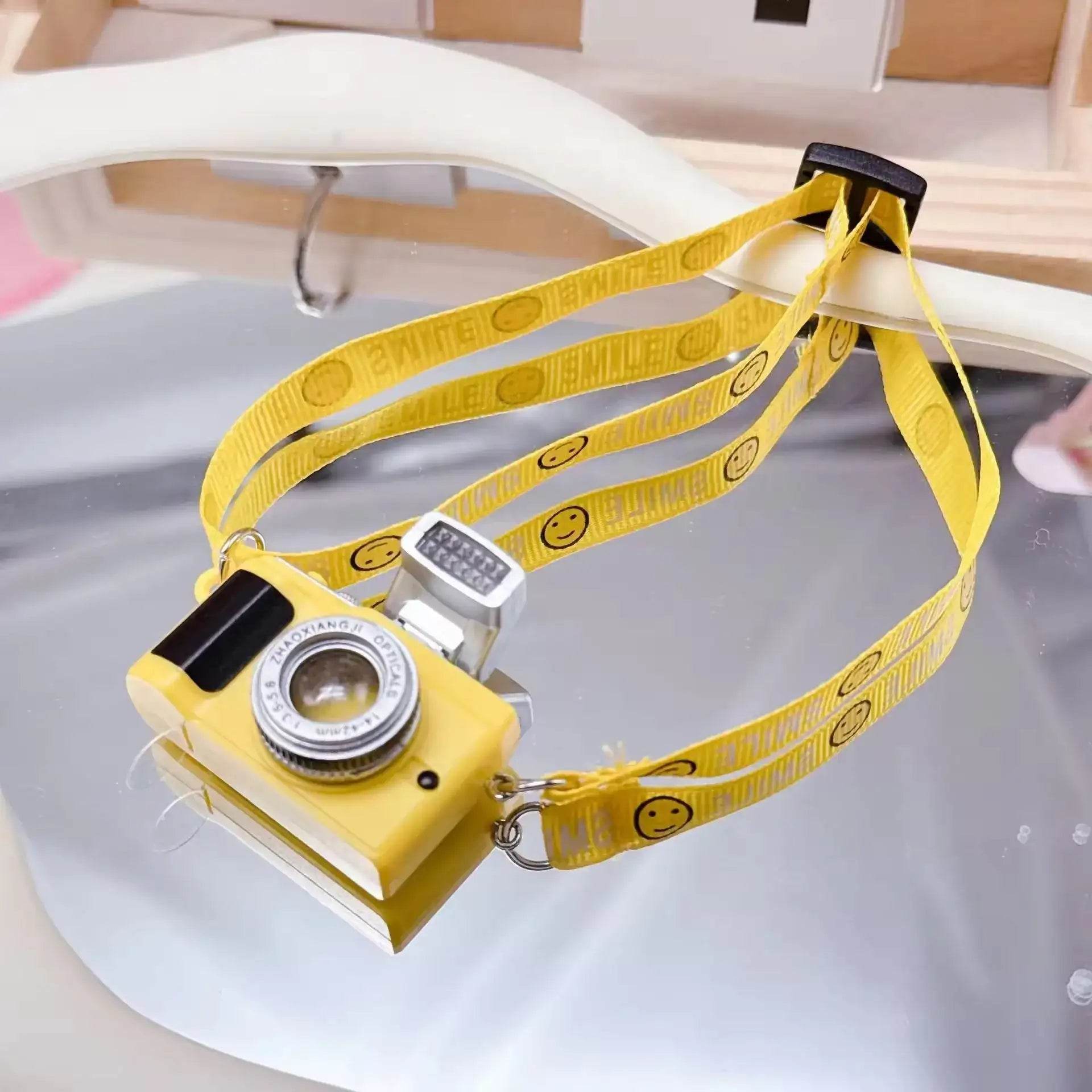 17cm Labubu Flash Camera Cotton Doll Accessory Decorative Camera Bag for Photography Enthusiasts And Collectors - LaBuBu